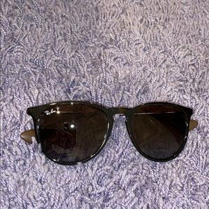 Ray Ban - ERIKA Tortoise Sunglasses - Polarized